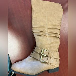 Women’s Top Moda boots size 8